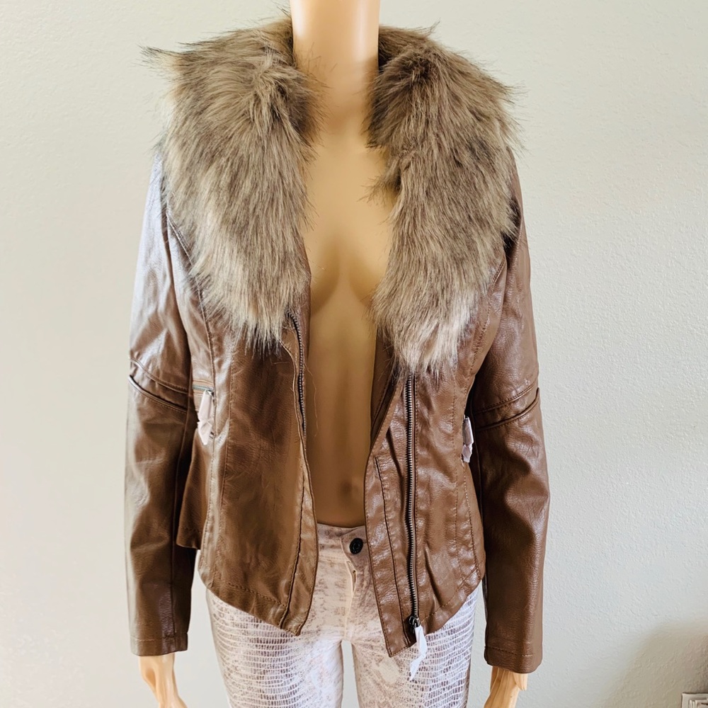 Women’s Brown Small Faux Fur Jacket Fall Fashion